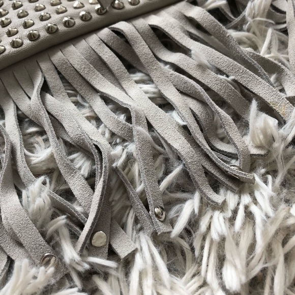 NWOT Grey Studded Fringe Purse. - Picture 2 of 4